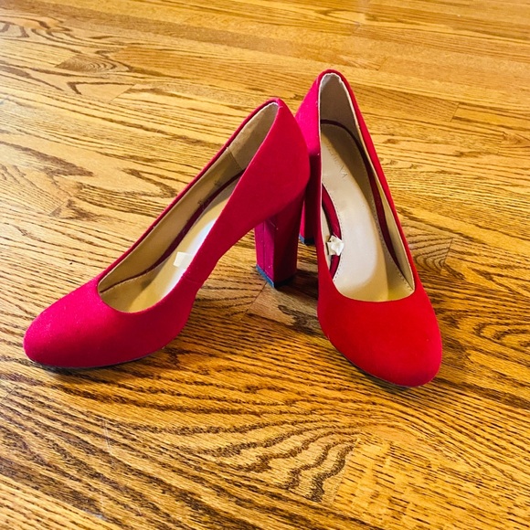 Vintage Y2K Red Pumps - Picture 1 of 9